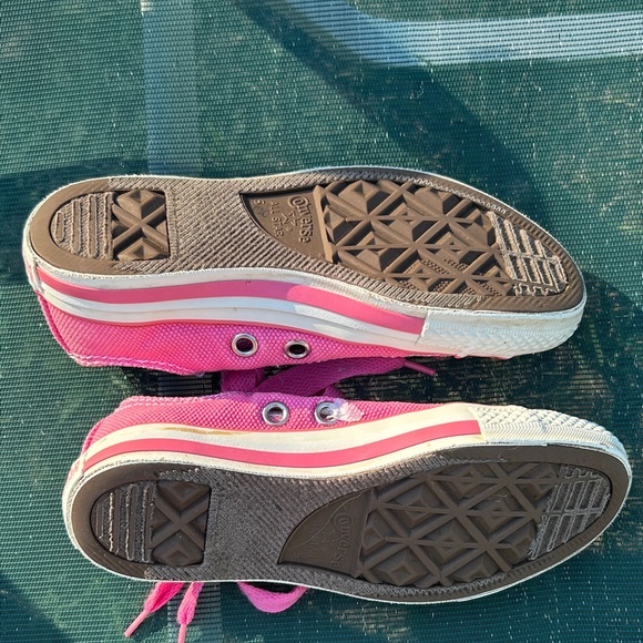 Converse Pink Canvas Sneakers - Picture 4 of 9